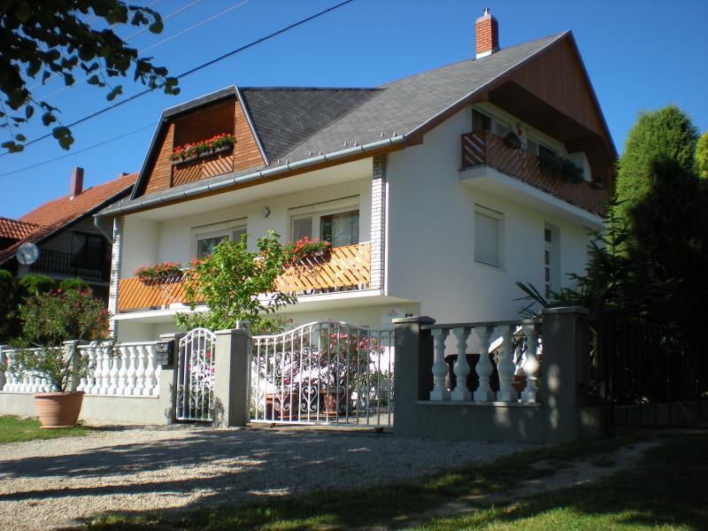 Viola House Hotel Heviz Exterior photo